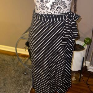 Adrienne vittadini nwt wrap skirt